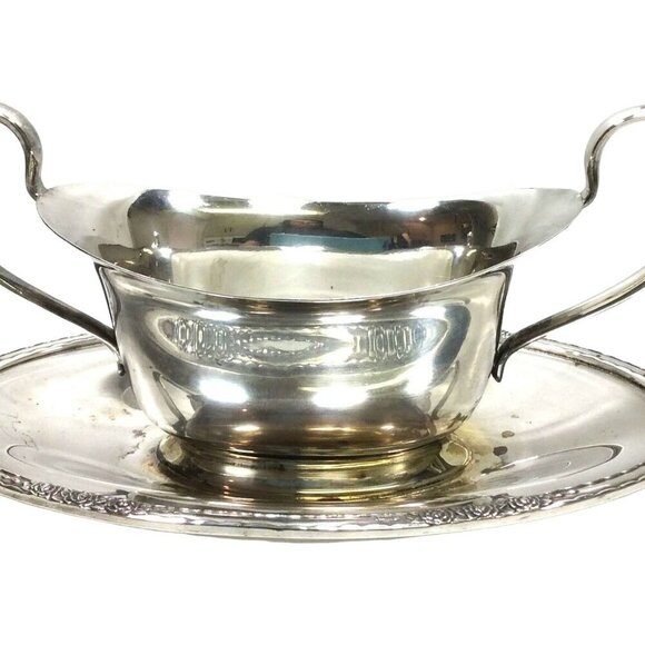 International Silver Camille Silverplate Gravy Boat Attached Underplate Vintage - Picture 1 of 9